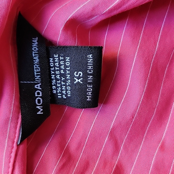 Moda International (Victoria's Secret) Fitted Collar Shirt - Picture 6 of 8